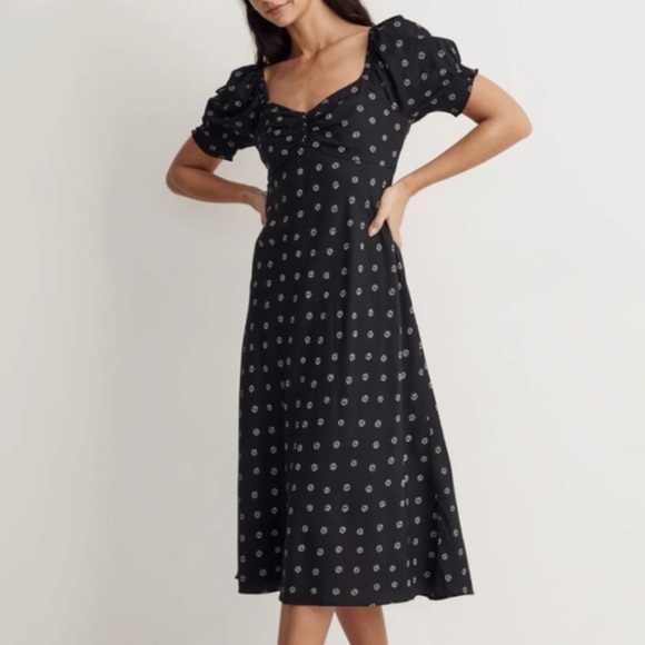 Madewell Dresses & Skirts - Madewell Sweetheart Puff Sleeved Midi Dress in Stardot Size 12